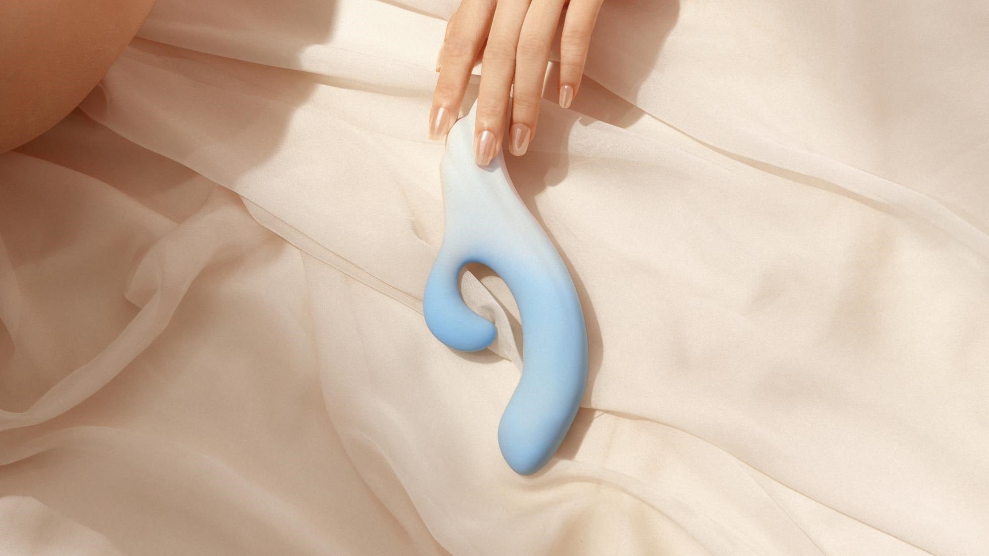 OSUGA OSURGING THRUSTING RABBIT VIBRATOR WITH MULTI-SPEED PATTERNS