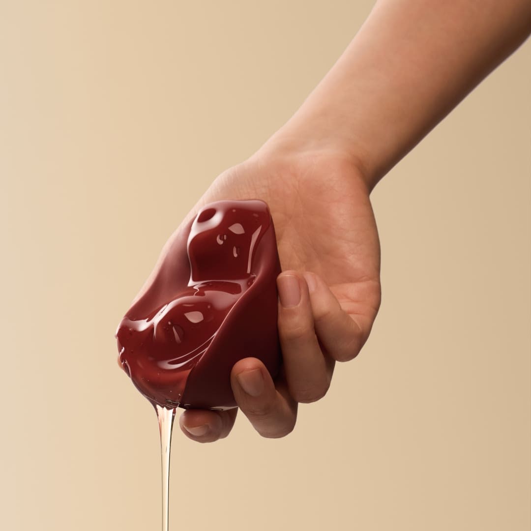 osuga kiss heated vibrator recreates the warmth, wetness, and softness of oral sex