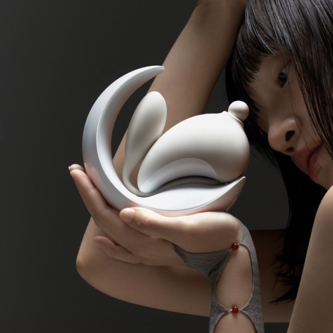 osuga bunnymoon clitoral suction toy with a vibrating egg